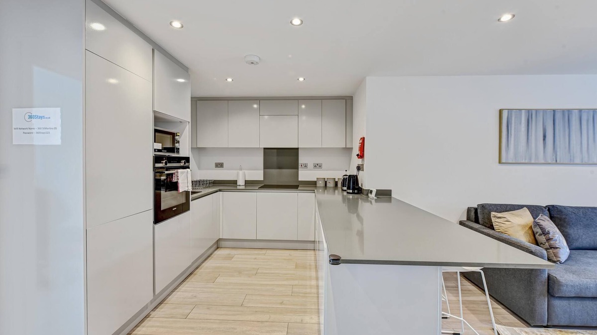 South Ruislip Apartment | St Martins House Luxury Apartments Ruislip- Apt E