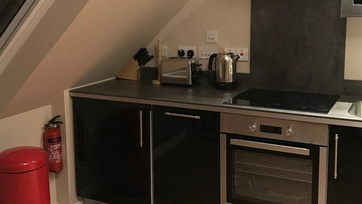 Lerwick Apartment | St Ninian's - sleeps 2 guests in 1 bedroom
