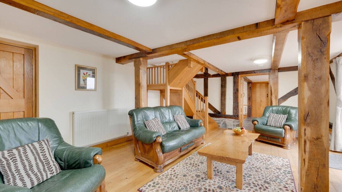 Llanfair Caereinion House | Stabal y Copa - Two Bedroom House, Sleeps 4