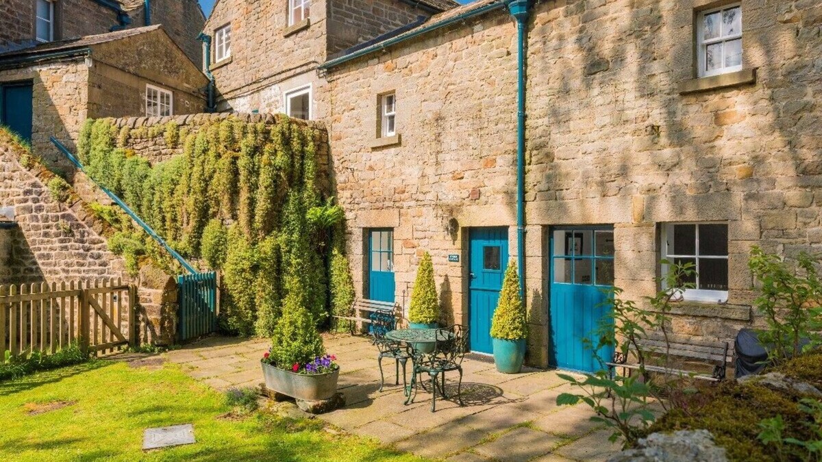 Baslow Cottage | Stable Cottage/Chatsworth Estate