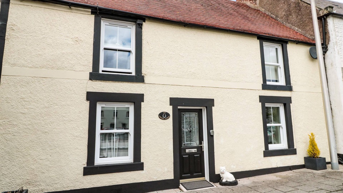 Coldstream Cottage | STABLE LODGE, family friendly, with a garden in Coldstream
