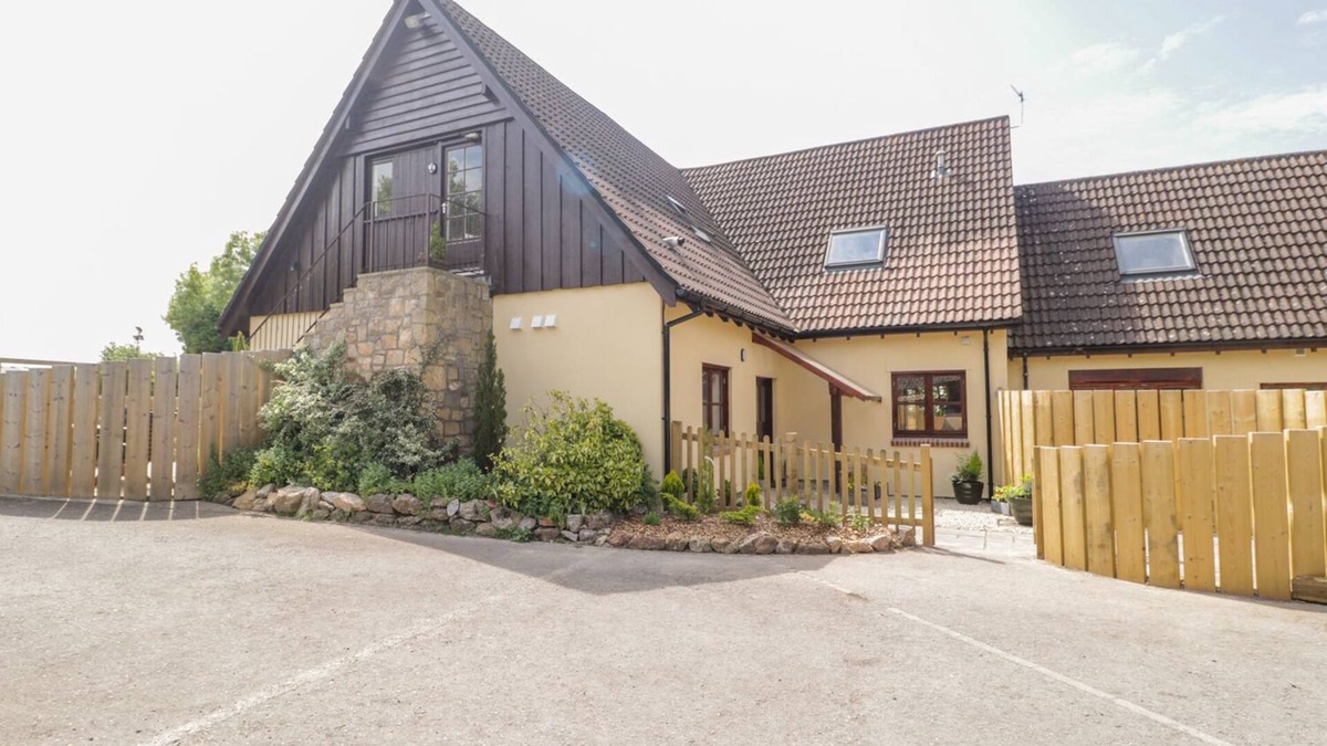Shipham Cottage | STABLE LOFT, family friendly, with a garden in Shipham