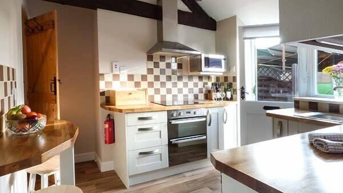 East Dereham Cottage | Stable View