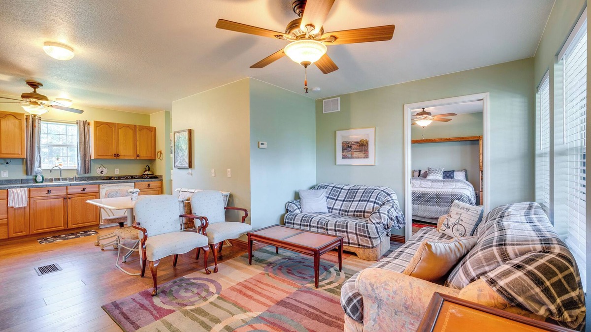 Sugarmill Woods House | Stables & Indoor Pool Access: Lecanto Retreat!