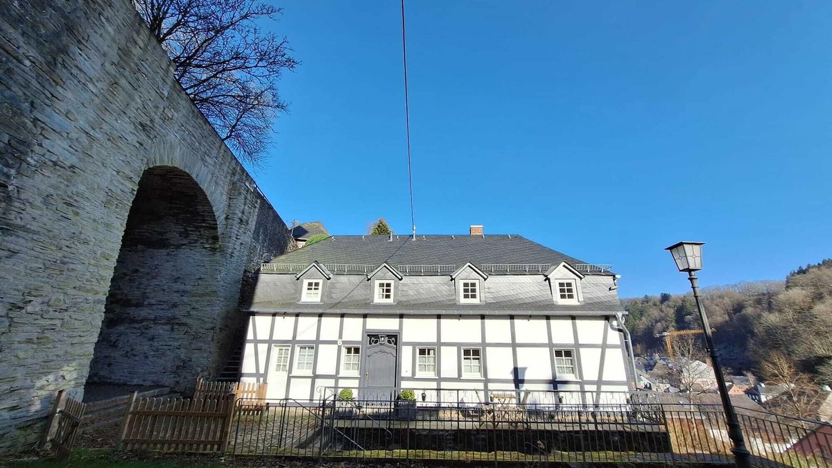Monschau Condo | Stachelburg - apartment tower room- apartment with terrace