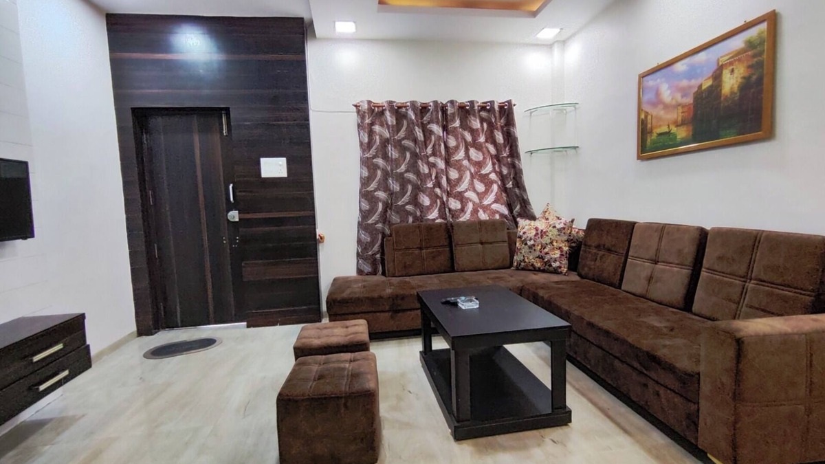 Rau Villa | Staeg Villa in center of the city 2bhk