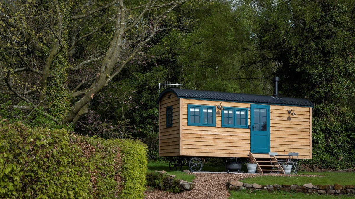 Baslow Cottage | Stag Shepherd's Hut/Chatsworth Estate