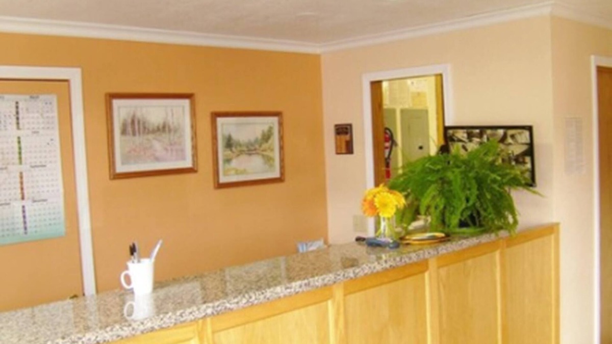 Molalla Hotel | Stagecoach Inn