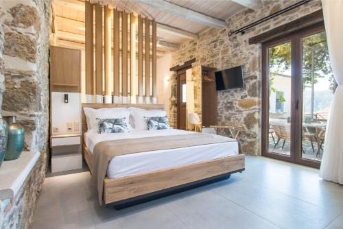 Kantanos-Selino Apartment | Stairs Homes & Suites