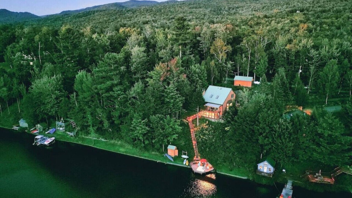 Eden House | Stairway To Heaven-VT Lakefront!