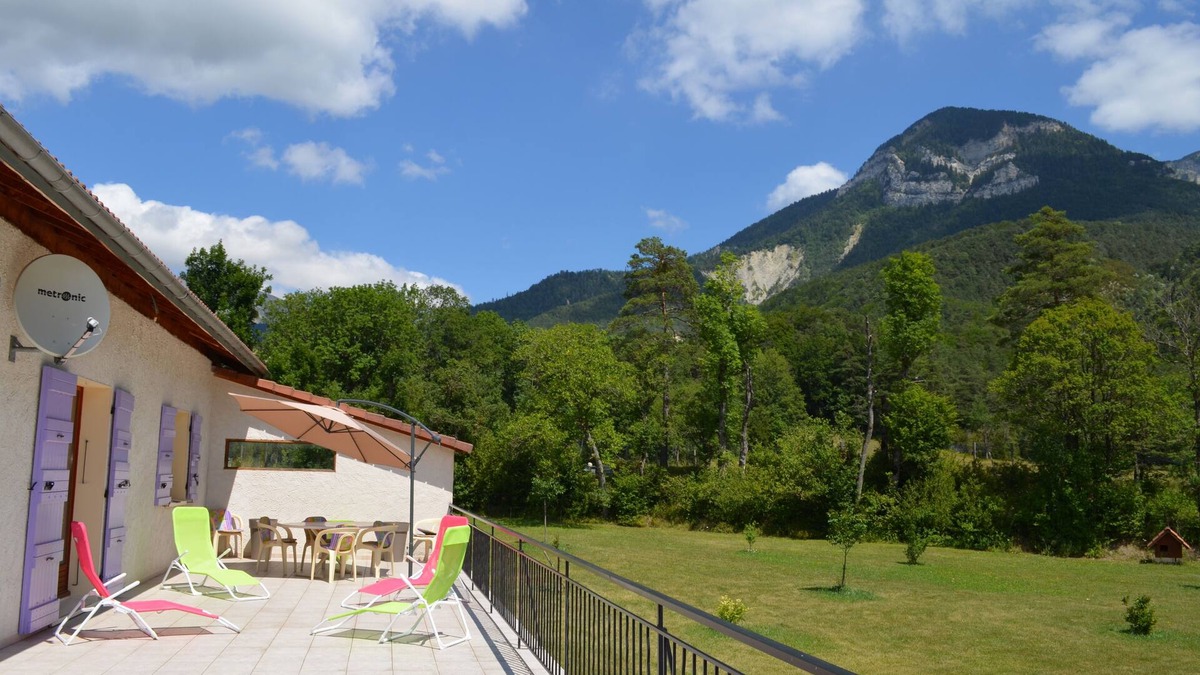 Saint-Julien-en-Beauchene House | STANDING MOUNTAIN HOLIDAYS
