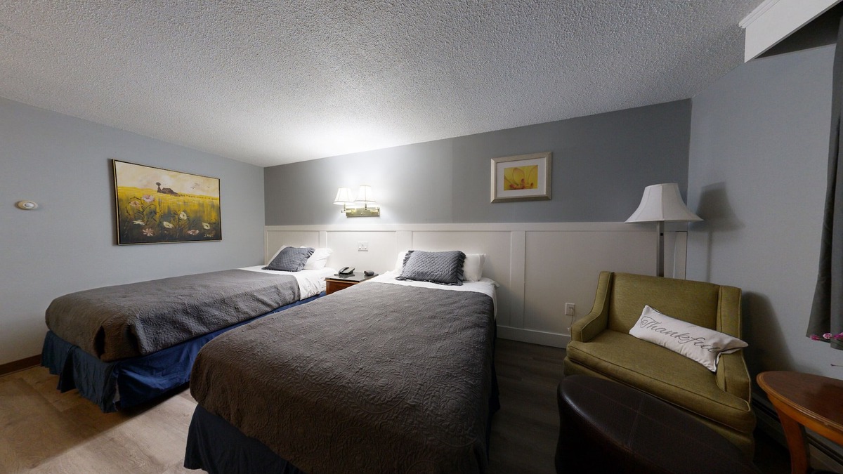 Presque Isle Hotel | Standard Double Room -2 Double Beds