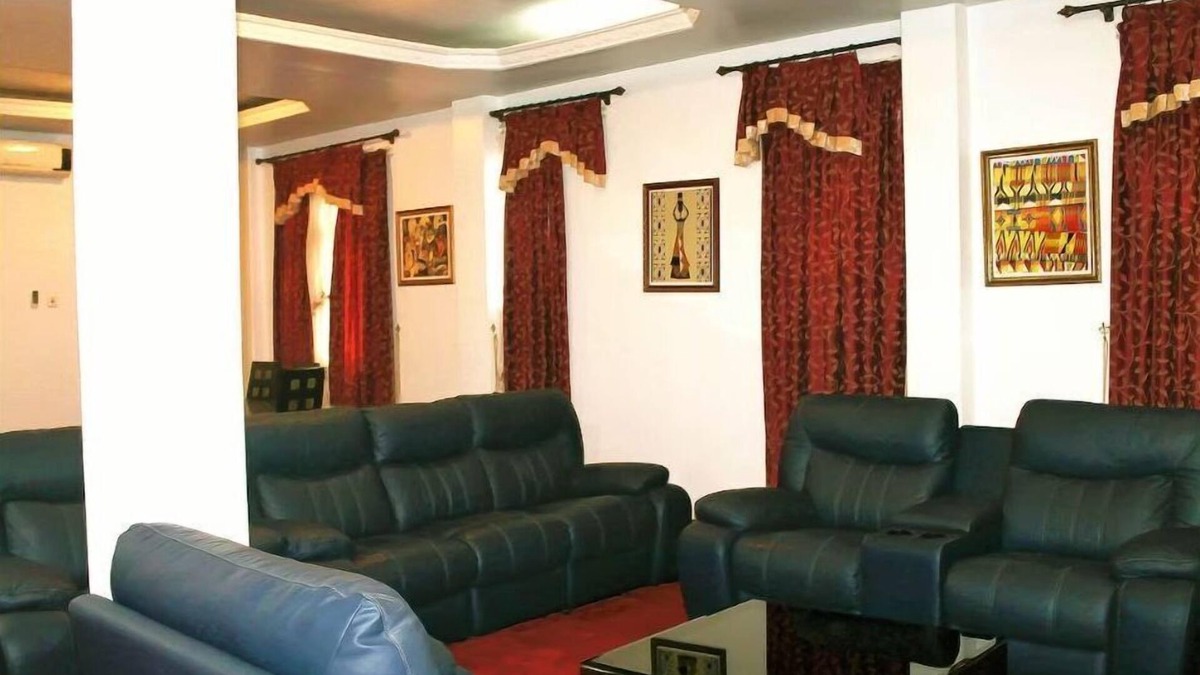 Obuasi Apartment | Standard Double Room