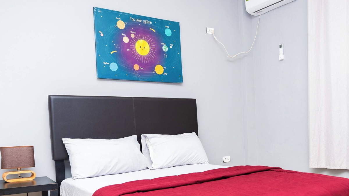 Margibi County Hotel | Standard Queen Room