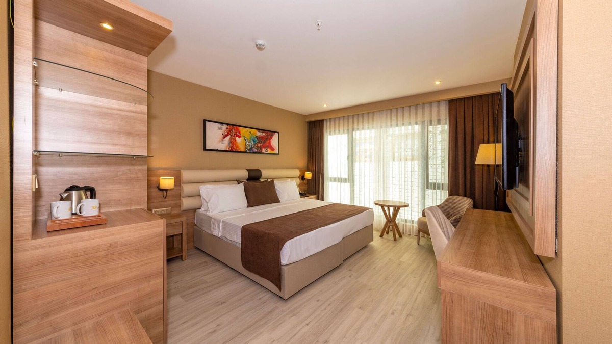 Bomonti Hotel | STANDARD ROOM AT 38 HOTEL