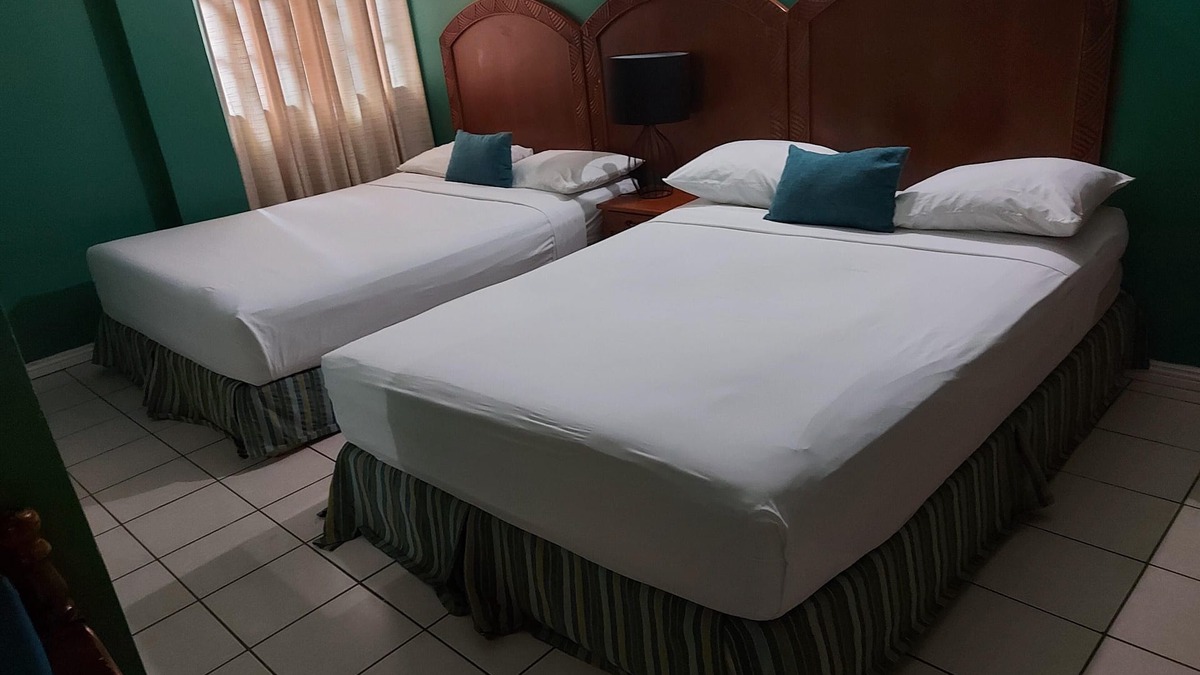 Buccoo Hotel | Standard room at Bellissimo