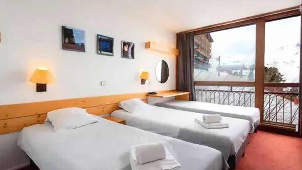 Arc-2000 Apartment | Standard Triple Room 1 Bedroom 3 Adults with view