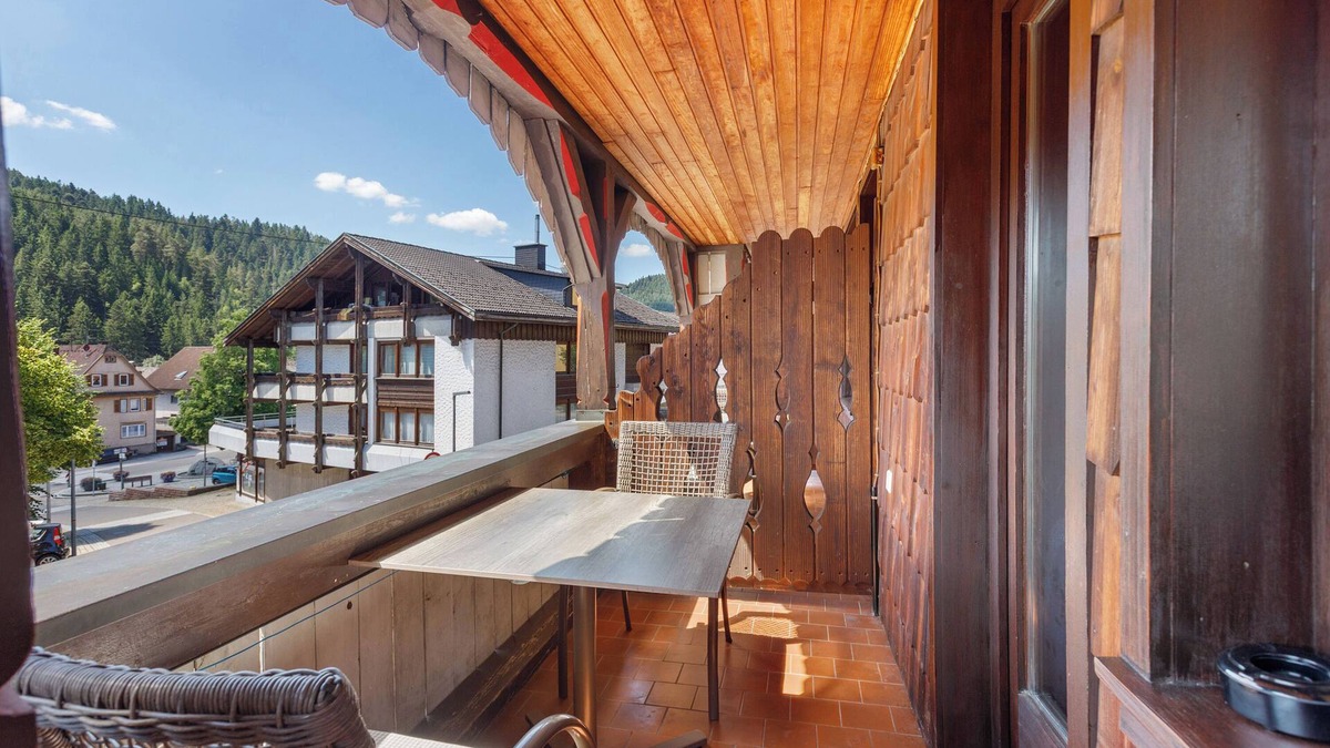 Tennenbronn Apartment | Standard Twin Room with Shared Garden, Balcony and Wi-Fi