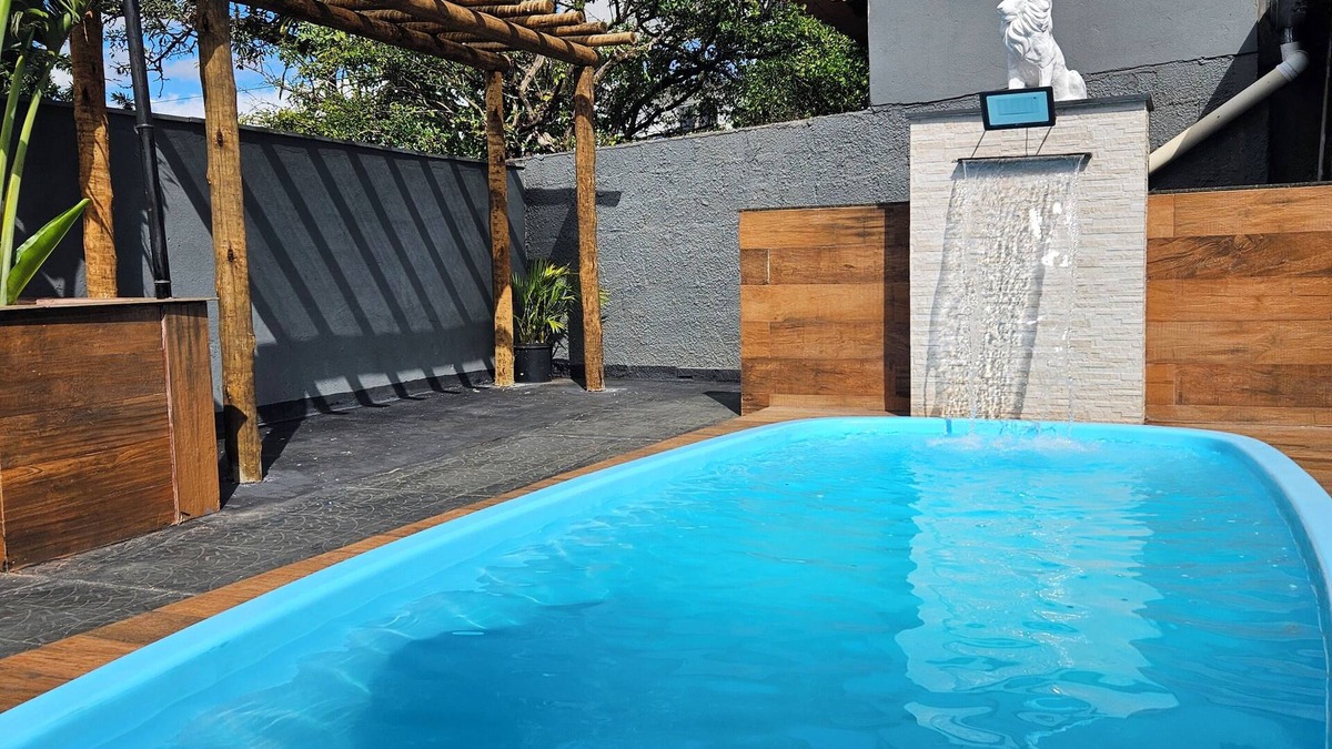 Tubalina House | Standing at the beach club