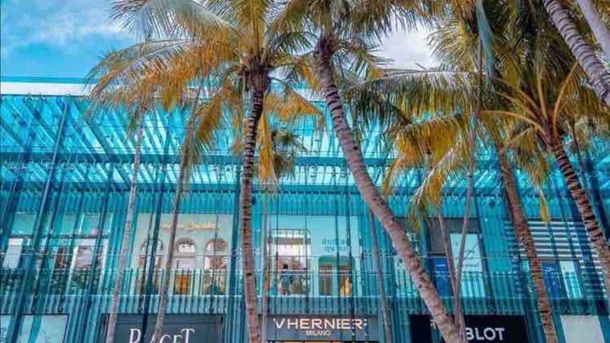 Liberty City Apartment | Stanza Design District Parking Laundry