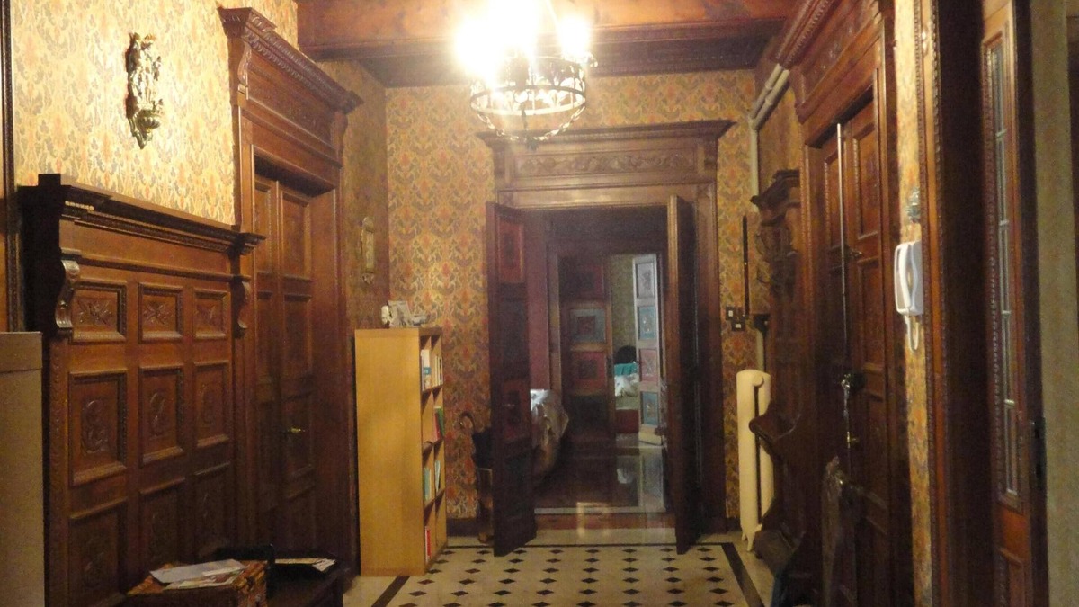 Genoa Bed & Breakfast | STANZA ROSSO MARAJA