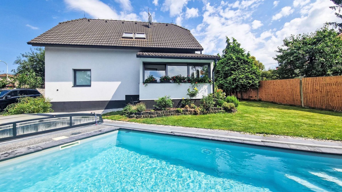 Prague 11 House | Starý Chodov by Interhome
