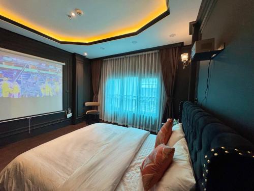 Trung Hoa Nhan Chinh Hotel | Star Night Hotel and Apartment