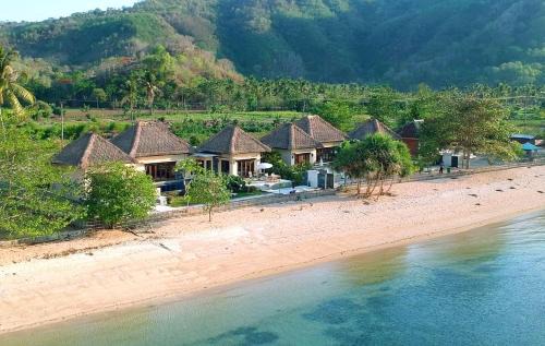 Sekotong Barat Villa | Star Sand Beach Resort