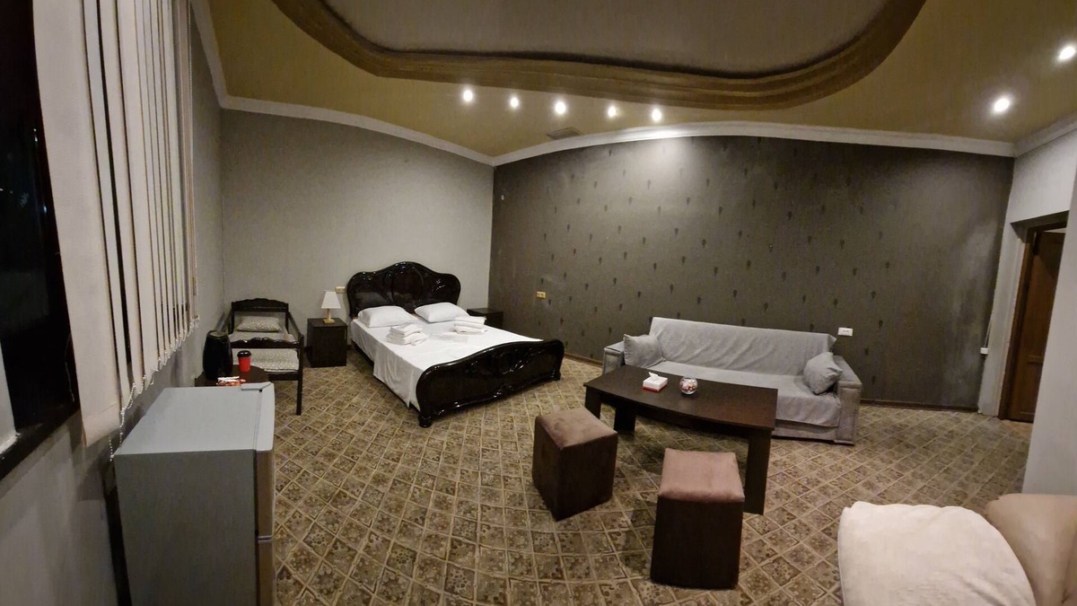 Parakar Hotel | Star Zvartnots Yerevan Airport