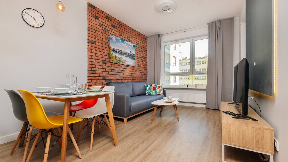 Bielany Apartment | Stare Bielany 2-Bedroom Apartment