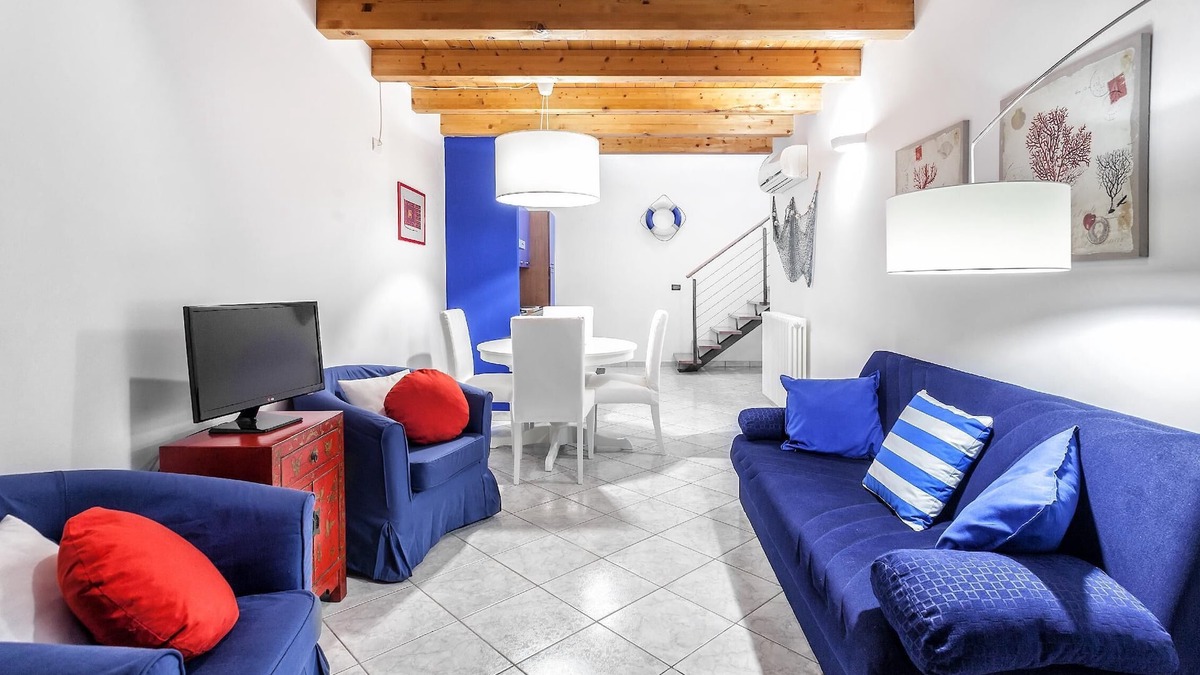 Molina Apartment | Starfish 1 .