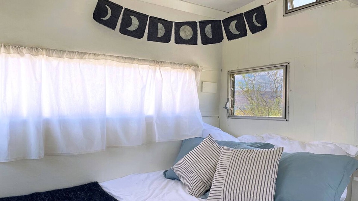 Alpine House | Stargazing Glamping Heaven in Big Bend