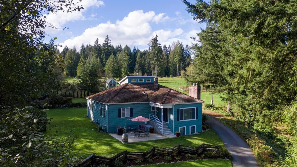 Mill Creek House | Starlight Cottage Offers Cozy Getaway Near Mill Creek, Snohomish, & Woodinville