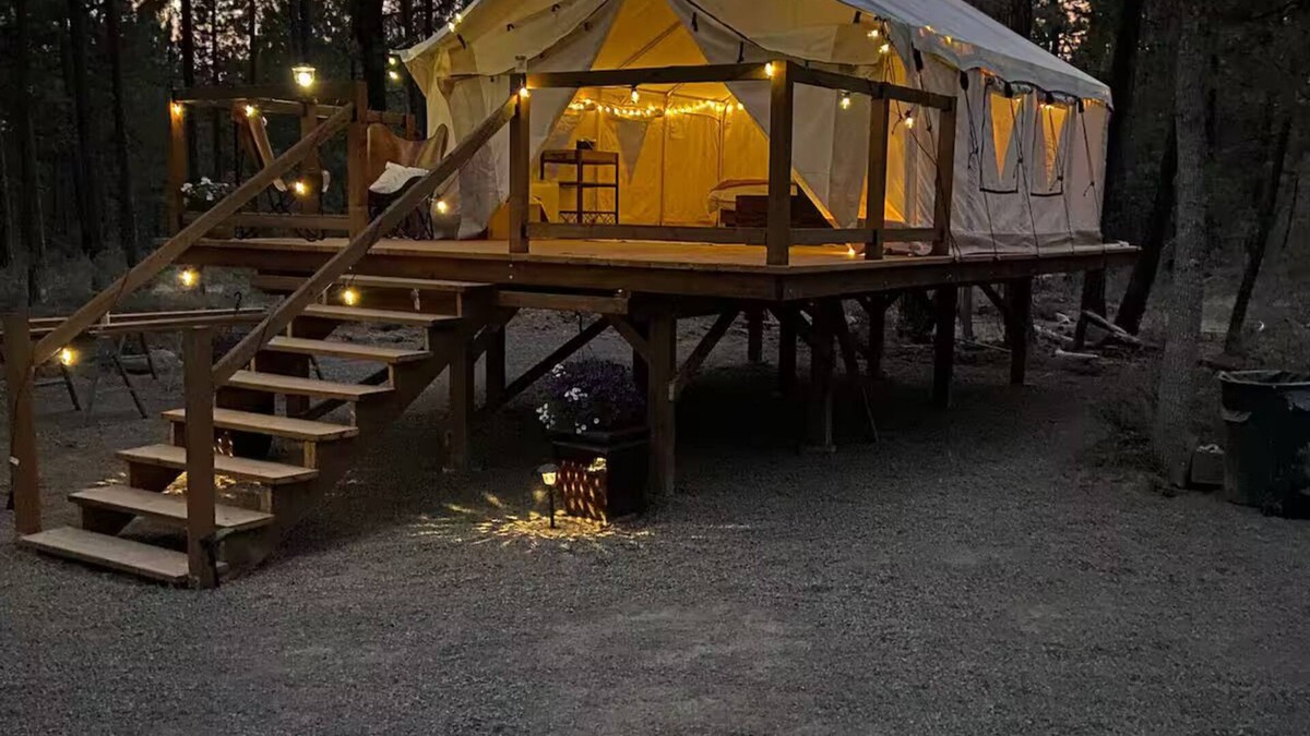 Goldendale RV Rental | “Starlit Hideaway” King Bed/private site