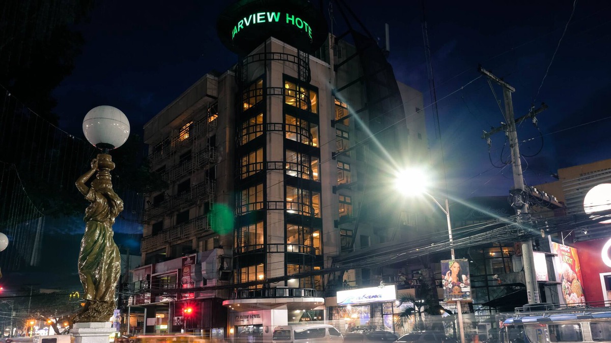 Naga Hotel | Starview Plaza Hotel