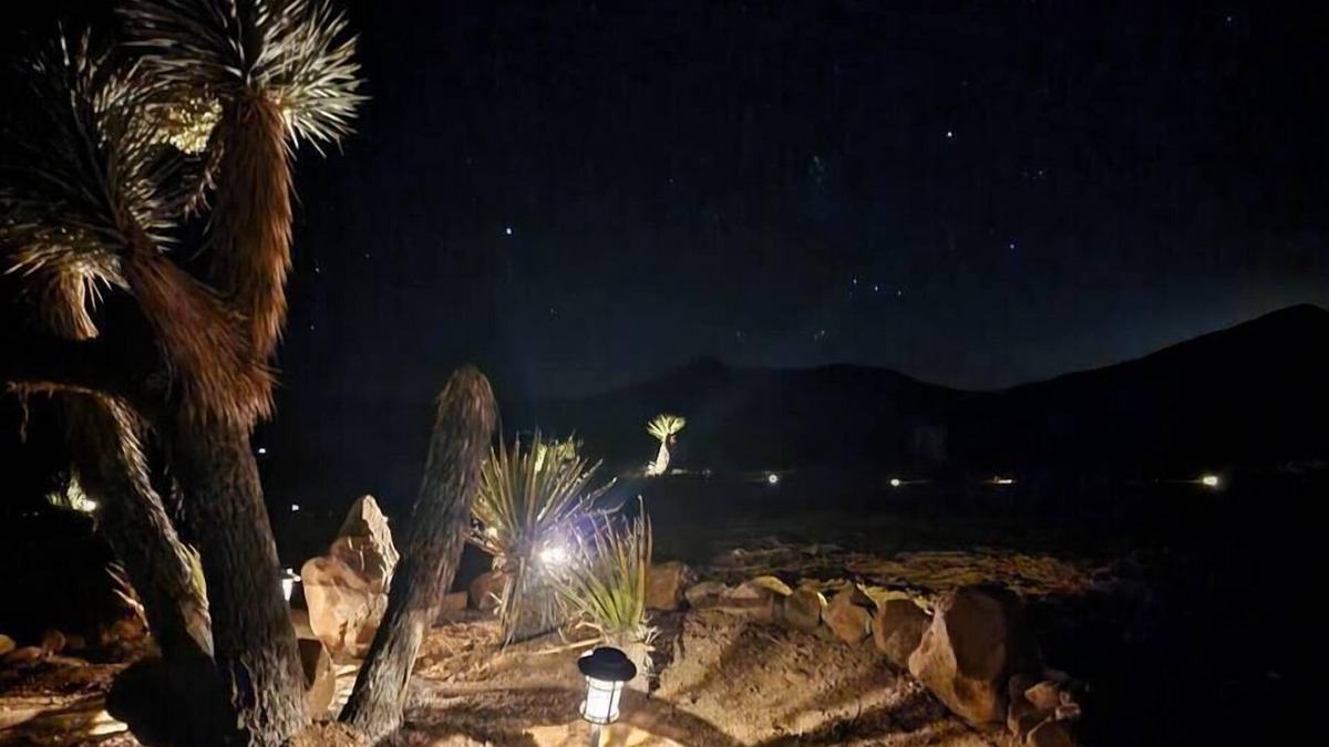 Meadview House | Starwalk Luxury Off Grid Sky Walk by Grand Canyon