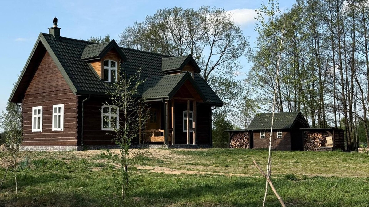 Czosnow Cabin | Stary dom w puszczy