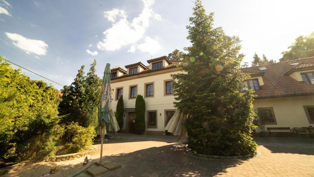 Cernosice Hotel | Stary dum