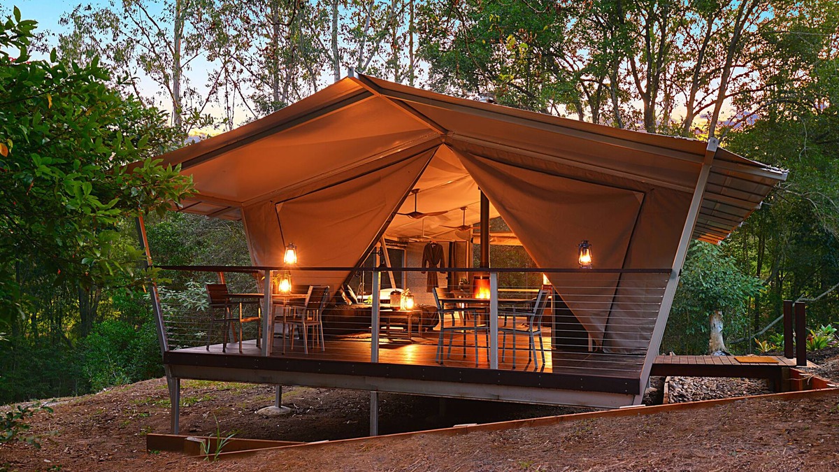 West Woombye Cabin | Stary Nights Luxury Camping