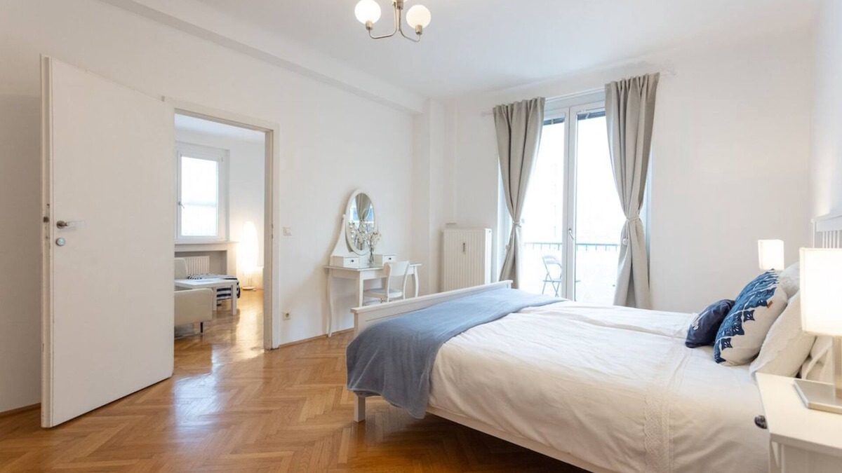 Wieden Apartment | STATE OPERA SUITE CITY CENTER "Santorini"