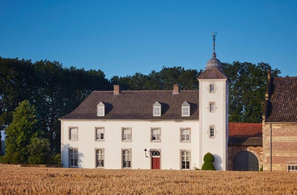 Schimmert House | Stately 16-person manor farm in South Limburg