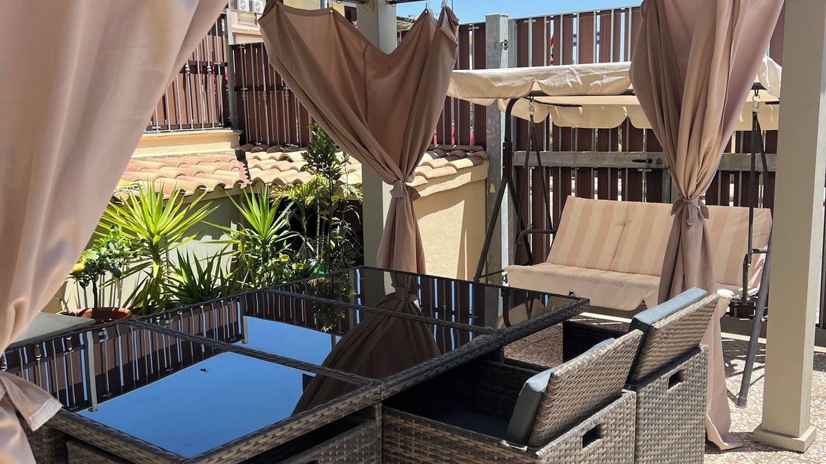 Sestu Apartment | Stately apartment with garden In a very quiet residential area