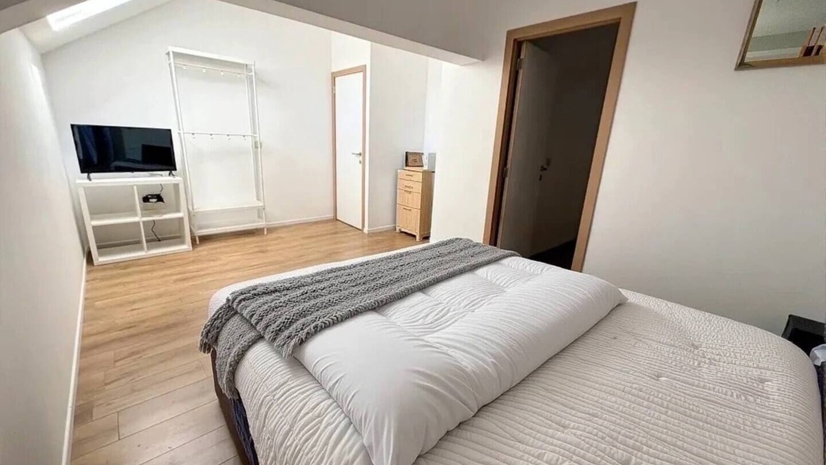 Ransart Apartment | Station 64 A5 Charleroi-Airport