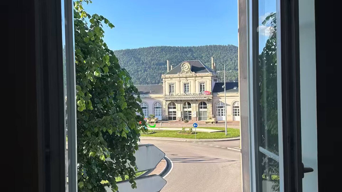 Remiremont Apartment | Station apartment. Whole house: Remiremont, France