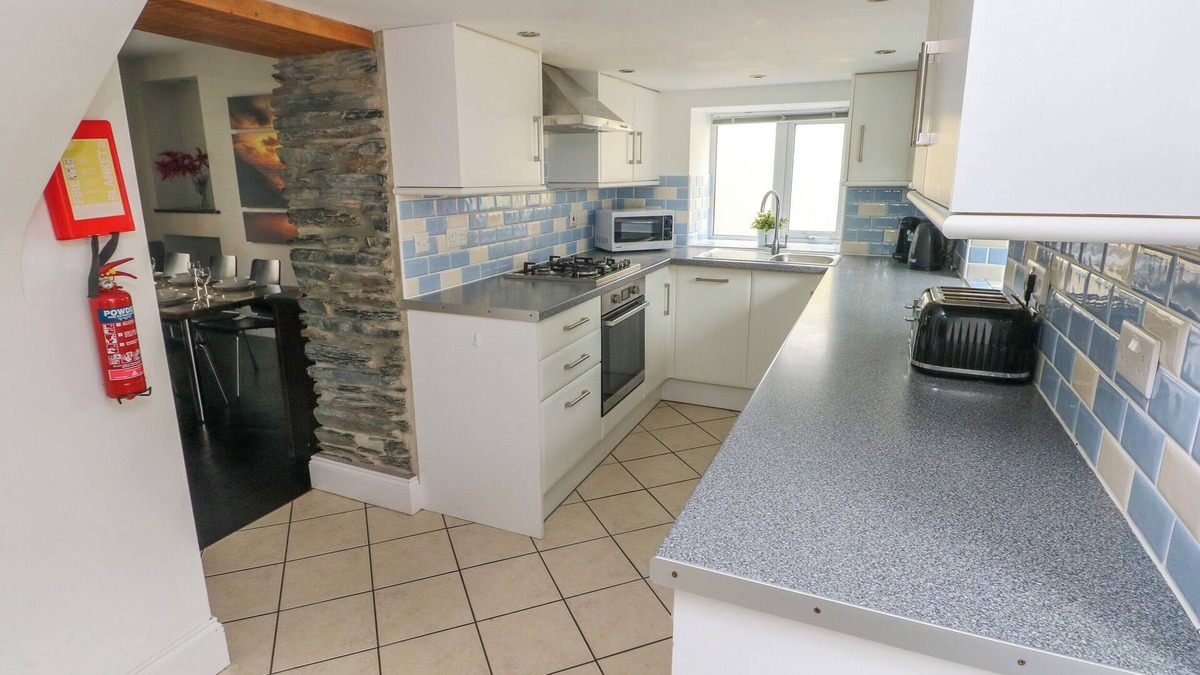 Cilgerran Cottage | Station Hall