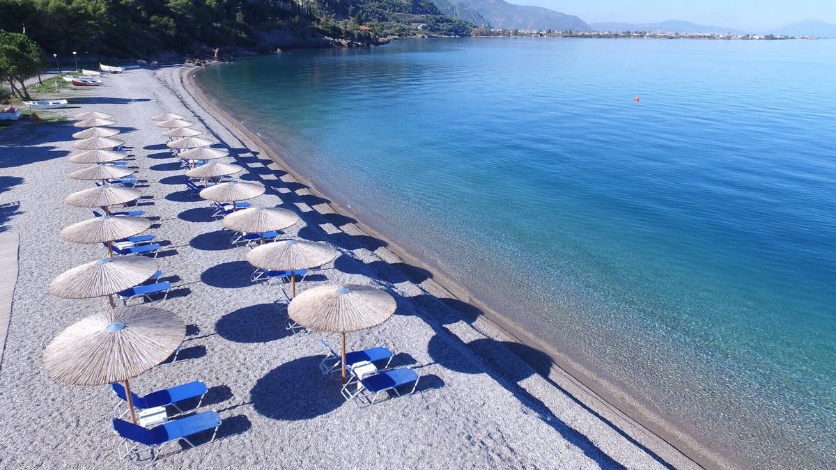 Diakofto House | Stavento beach front suites
