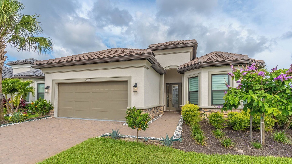 Naples House | Stay a stylish 3BR retreat in Naples—perfect for families or groups