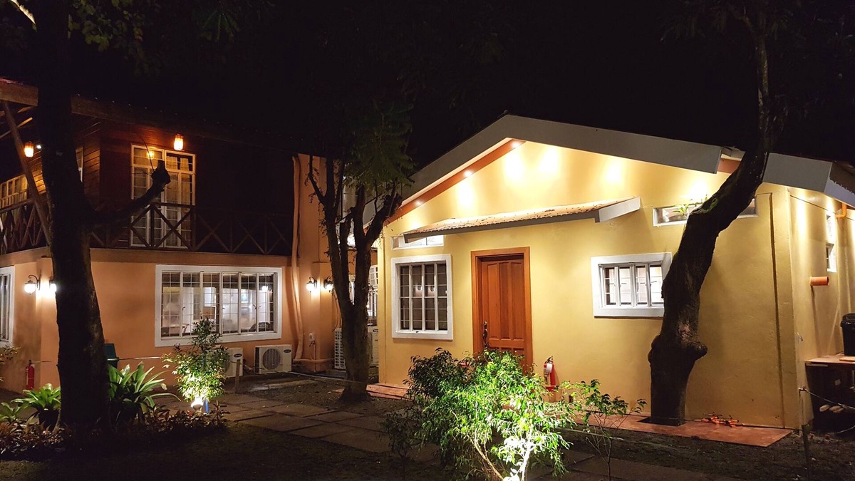 Taculing House | Stay Amare Family Villa Maria Bacolod 2
