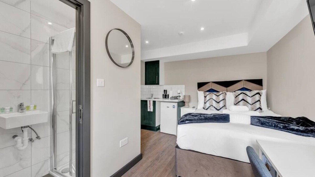 Shacklewell Apartment | Stay and Explore: Convenient Studio - Prime Location