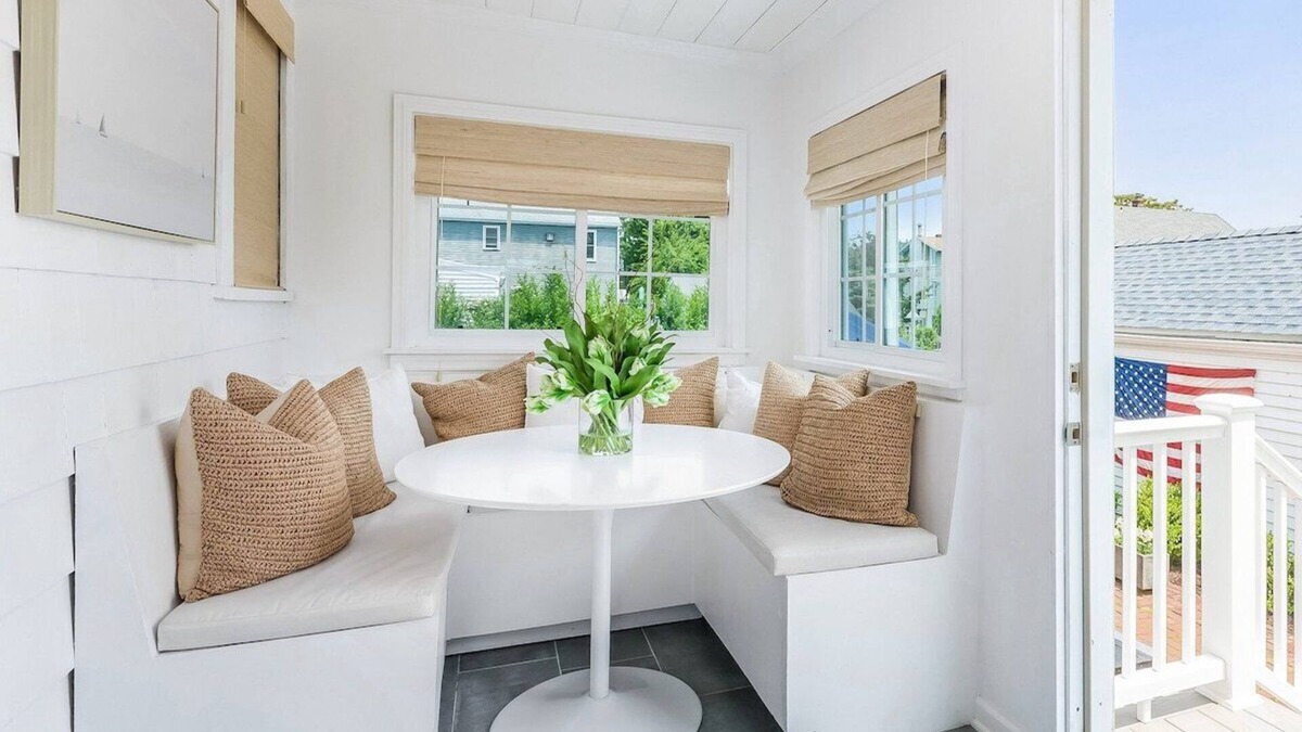 Black Rock Historic District House | Stay at Black Rock Harbor